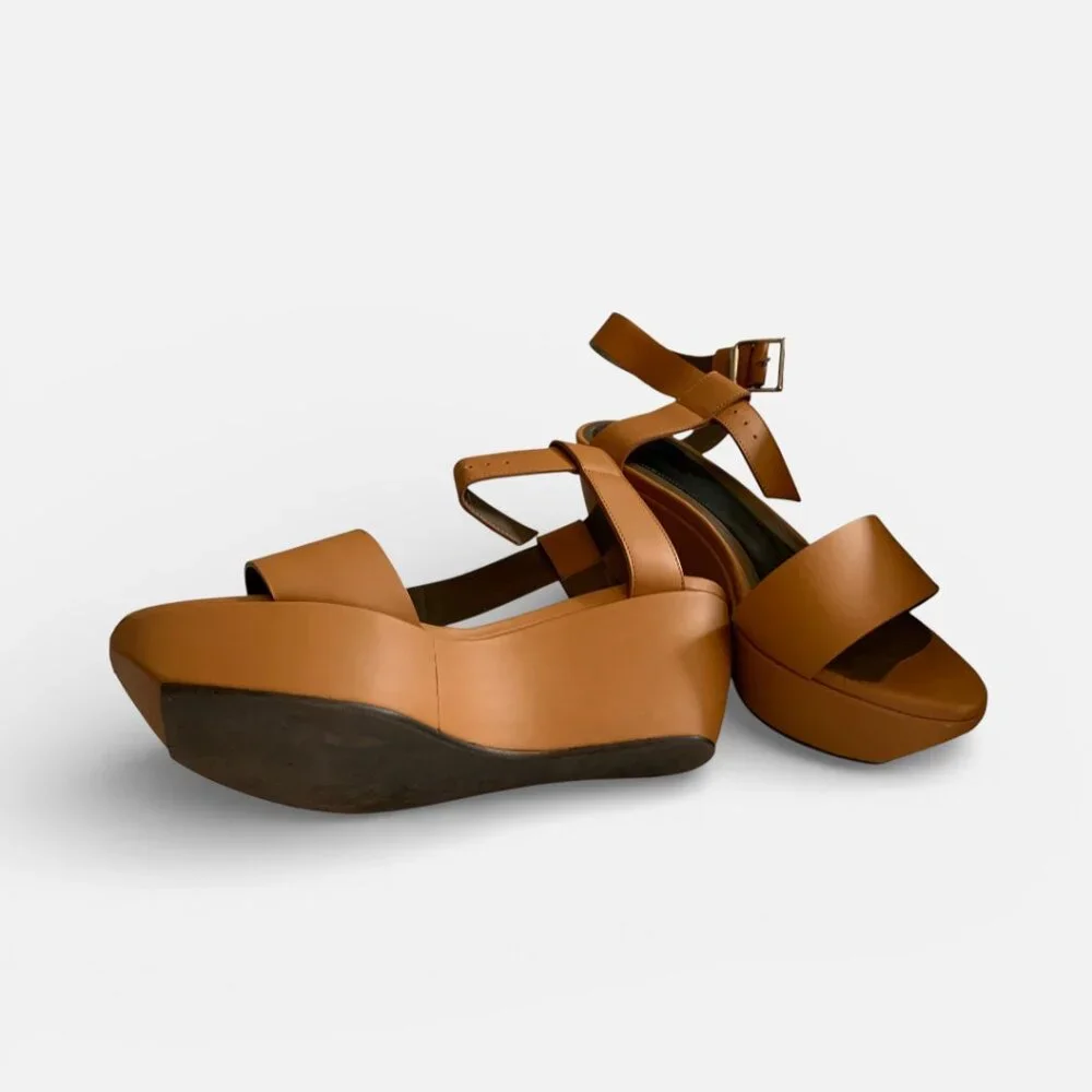 Marni Strappy Sandal, Camel color, Size 39 - Picture 4 of 9